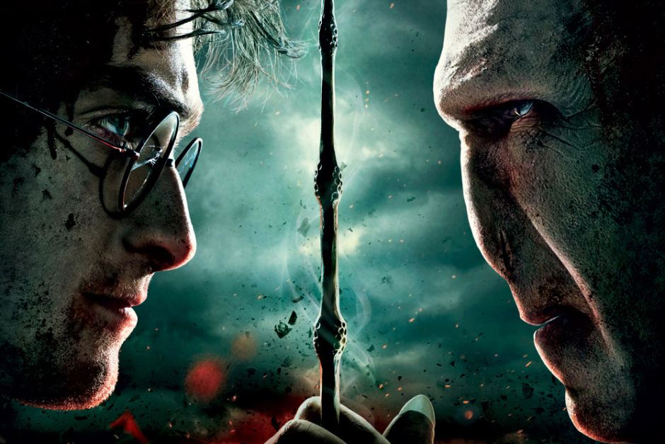 Aparecen Harry Potter y voldemort en el duelo final