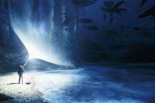 Aparece Harry Potter conjurando el patronus de su padre